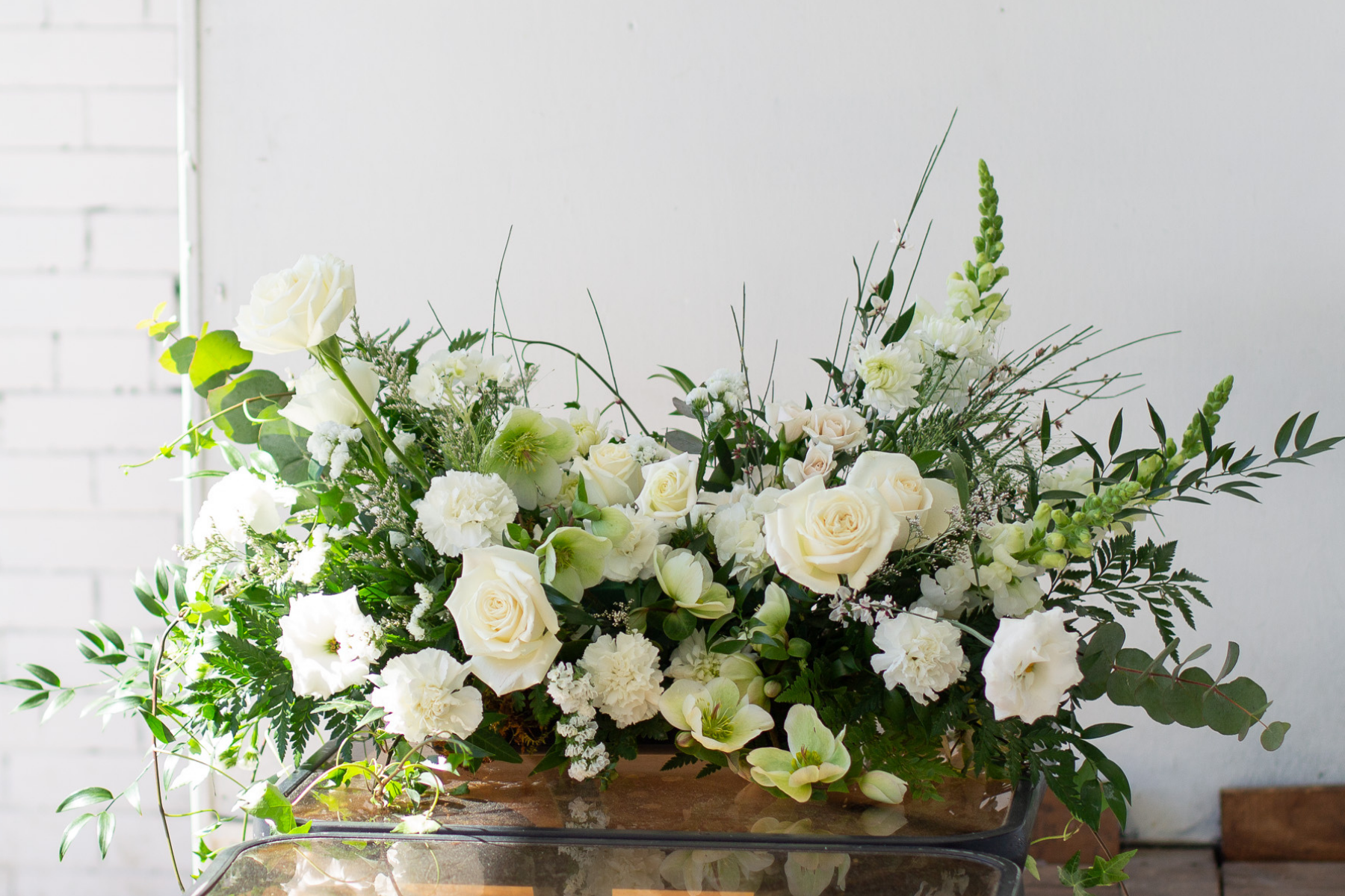A Thoughtful Guide to Ordering Sympathy & Funeral Flowers