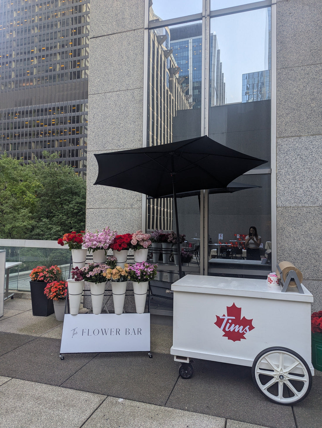 Flower Cart Pop-Ups: The Latest Event Trend Toronto Hosts Love