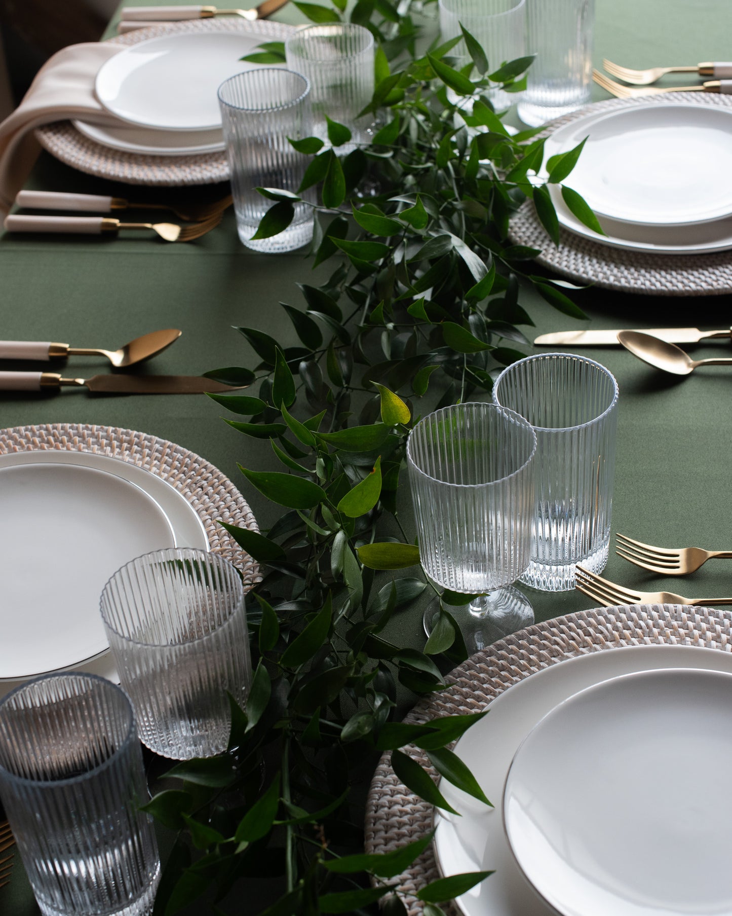 Foliage Garland - Wispy