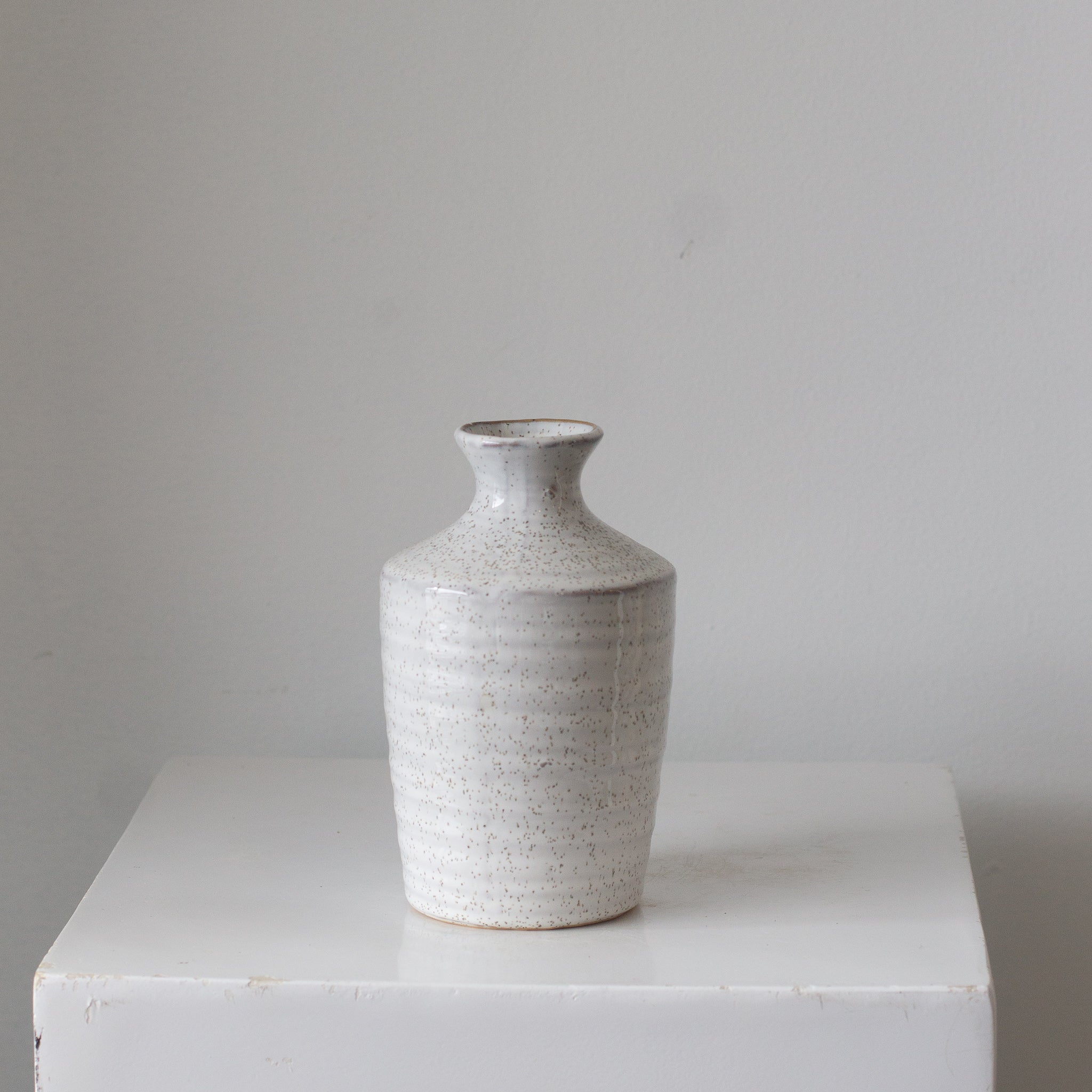 Hari Bud Vase (Large)