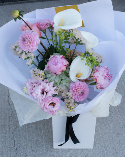 Medium Hand-Tied Flowers