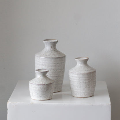 Hari Bud Vase (Medium)